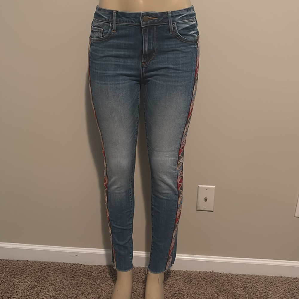 Aqua Aztec Women's Embroidered Distressed Skinny Jeans Size 28 - Picture 2 of 4
